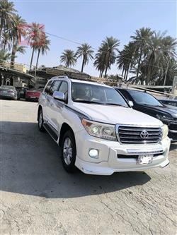 تۆیۆتا لاند کروزەر